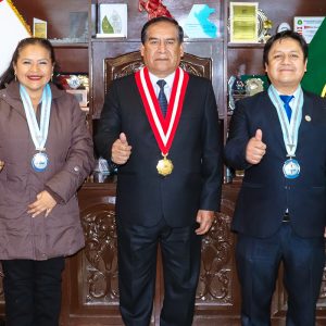 Mg. Miriam Bernuy Goicochea y Lic. Edwin Meza Vásquez anuncian mesa técnica para incorporación de Tecnología Médica en la UNCP