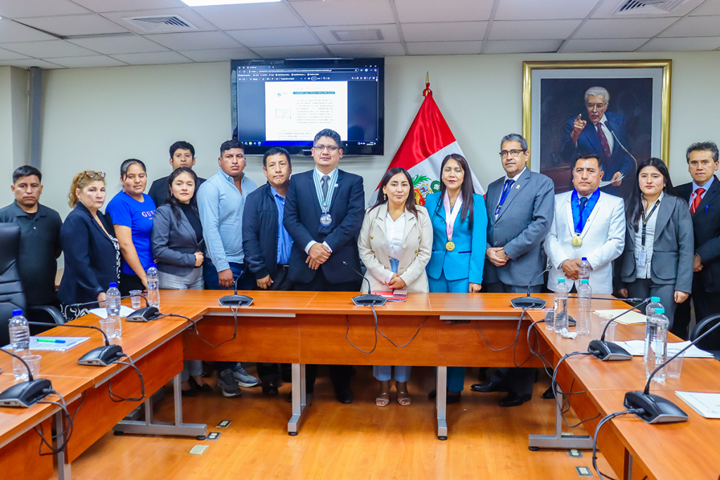 DECANO NACIONAL PARTICIPÓ ACTIVAMENTE EN LA MESA TÉCNICA SOBRE EL PROYECTO DE LEY N° 9907/2024 – CR