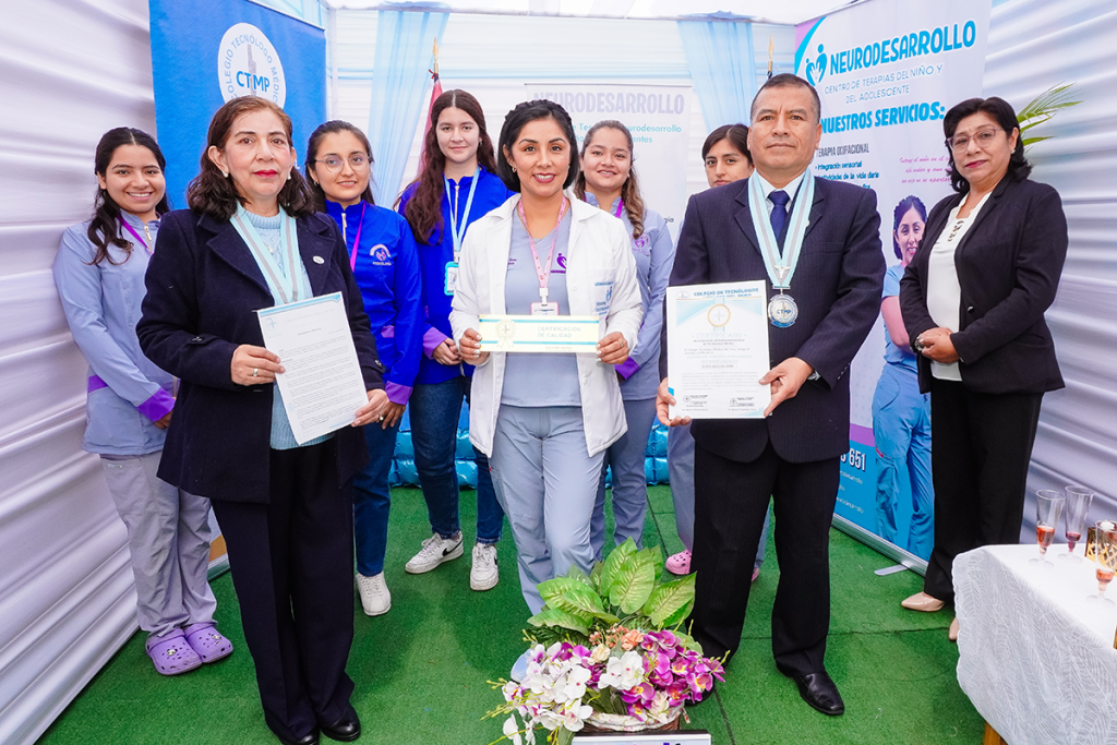 𝐂𝐄𝐑𝐓𝐈𝐅𝐈𝐂𝐀𝐂𝐈𝐎́𝐍 𝐃𝐄 𝐂𝐀𝐋𝐈𝐃𝐀𝐃 𝐃𝐄 𝐀𝐓𝐄𝐍𝐂𝐈𝐎́𝐍 𝐏𝐑𝐎𝐅𝐄𝐒𝐈𝐎𝐍𝐀𝐋 𝐀𝐋 𝐂𝐄𝐍𝐓𝐑𝐎 “𝐍𝐄𝐔𝐑𝐎𝐃𝐄𝐒𝐀𝐑𝐑𝐎𝐋𝐋𝐎”