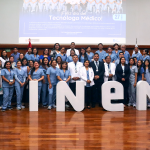 Ceremonia de conmemoración por el Día Nacional del Tecnólogo Médico en el INEN