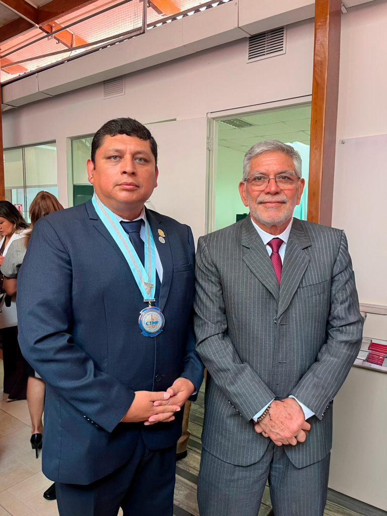 Colegio de Tecnólogos Médicos del Perú fortalece lazos con la ENSAP en su 62° aniversario institucional
